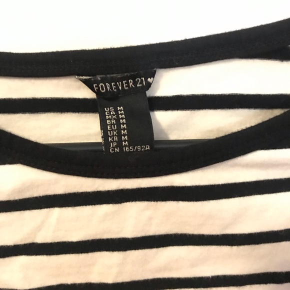 Striped Crop Top - Picture 3 of 4